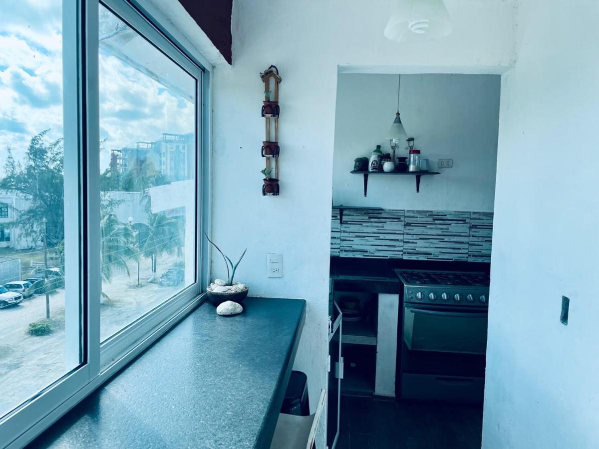 Punta Me Apartments & Rooms Near The Punta Sam Ferry Beach 칸쿤 외부 사진